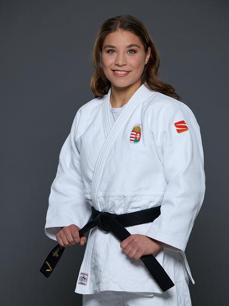 Özbas Szofi