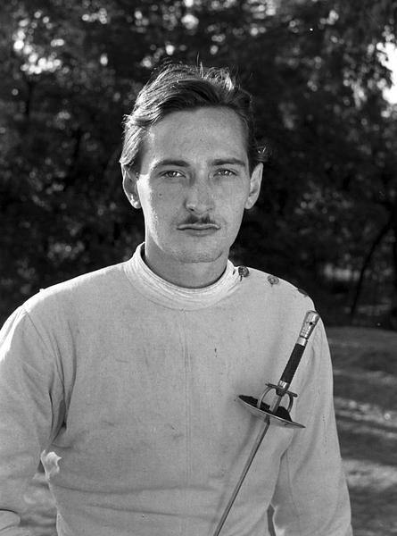 Sákovics József
