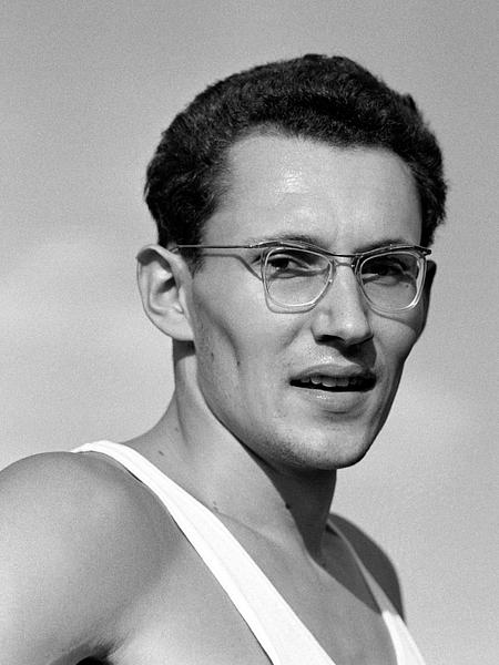 Mihályfi László
