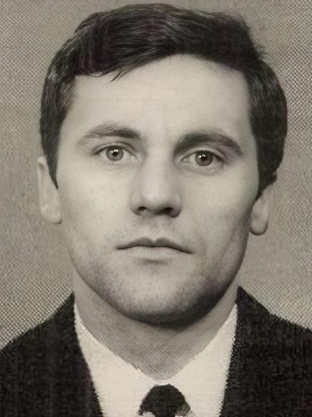 Izsáki László