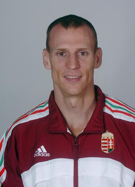 Csillag Levente