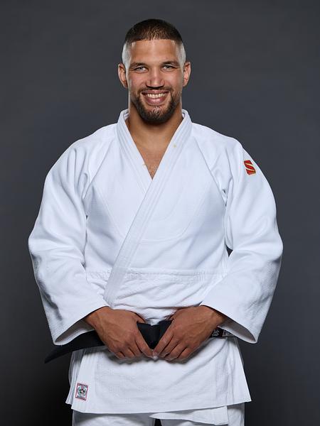 Tóth Krisztián