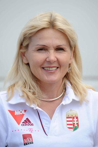 Szilárdi Katalin