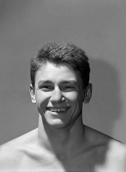 Csikány József