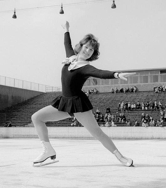 Almássy Zsuzsa