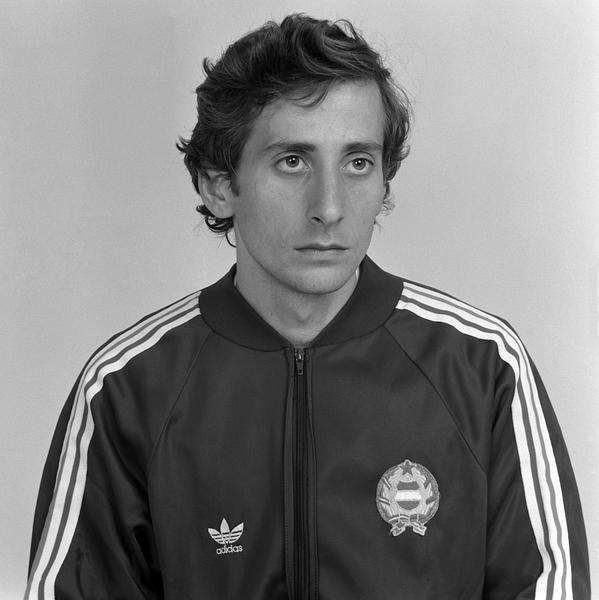 Sátor László