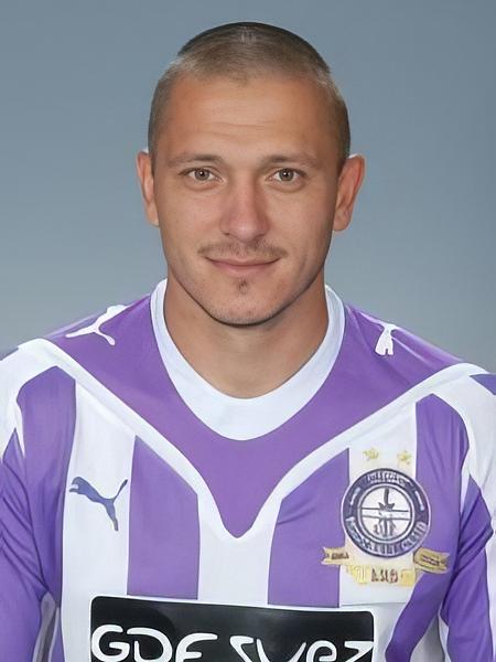 Simek Péter