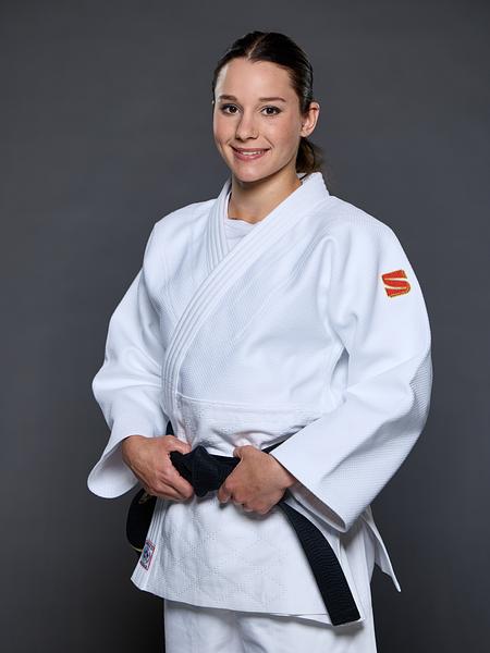 Szeleczki Szabina