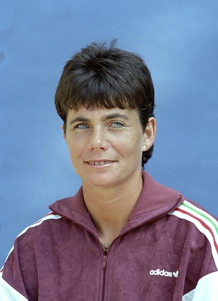 Bertényi Erika