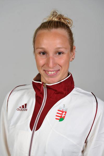 Verrasztó Evelyn